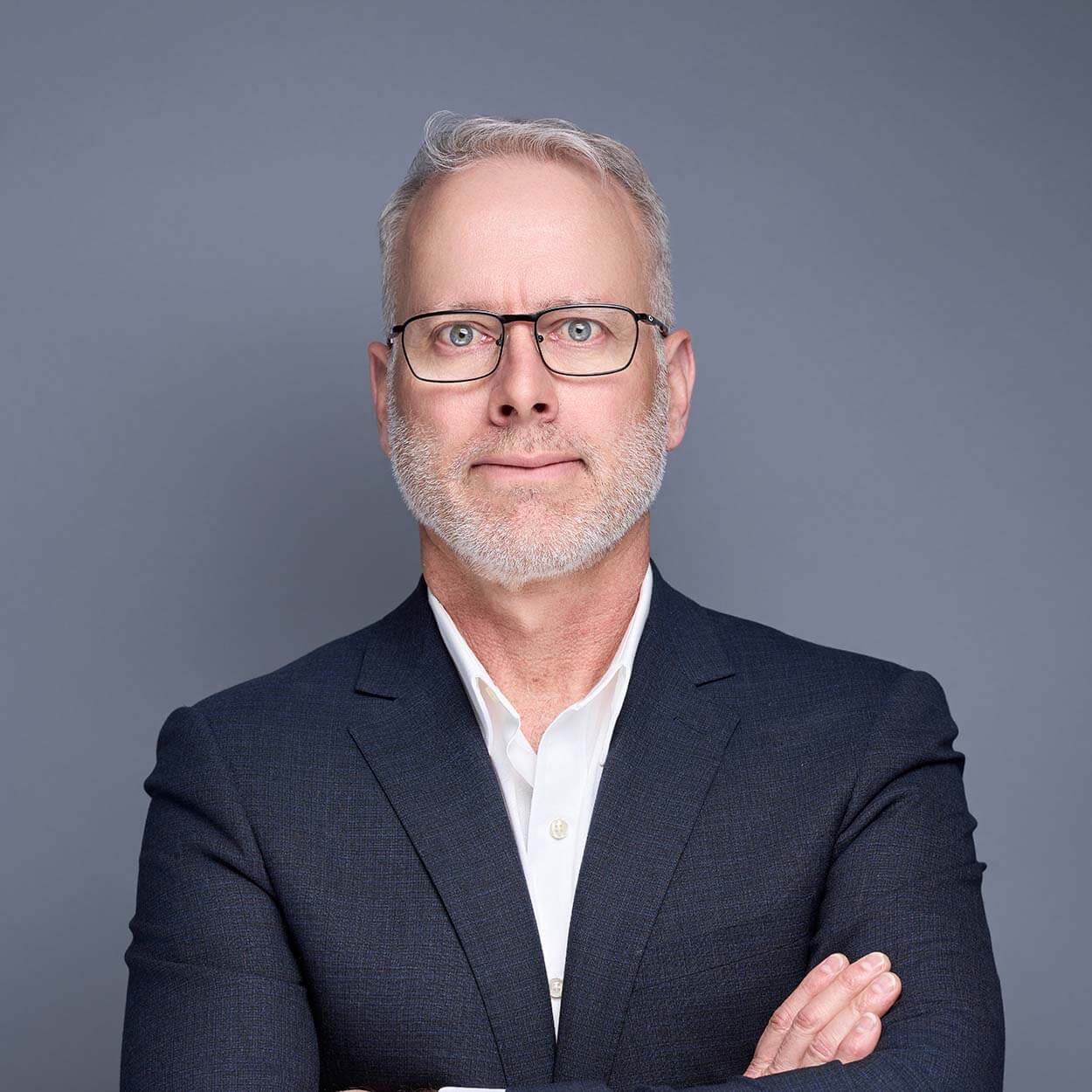 Andrew McNicoll, النائب الأول لرئيس الشركة لشئون الجودة العالمية والامتثال Andrew McNicoll, النائب الأول لرئيس الشركة لشئون الجودة العالمية والامتثال